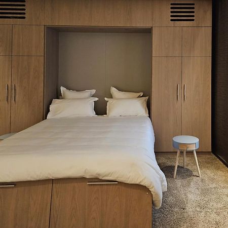 Апарт отель L'Annexe Apolonia Montmartre Париж Экстерьер фото