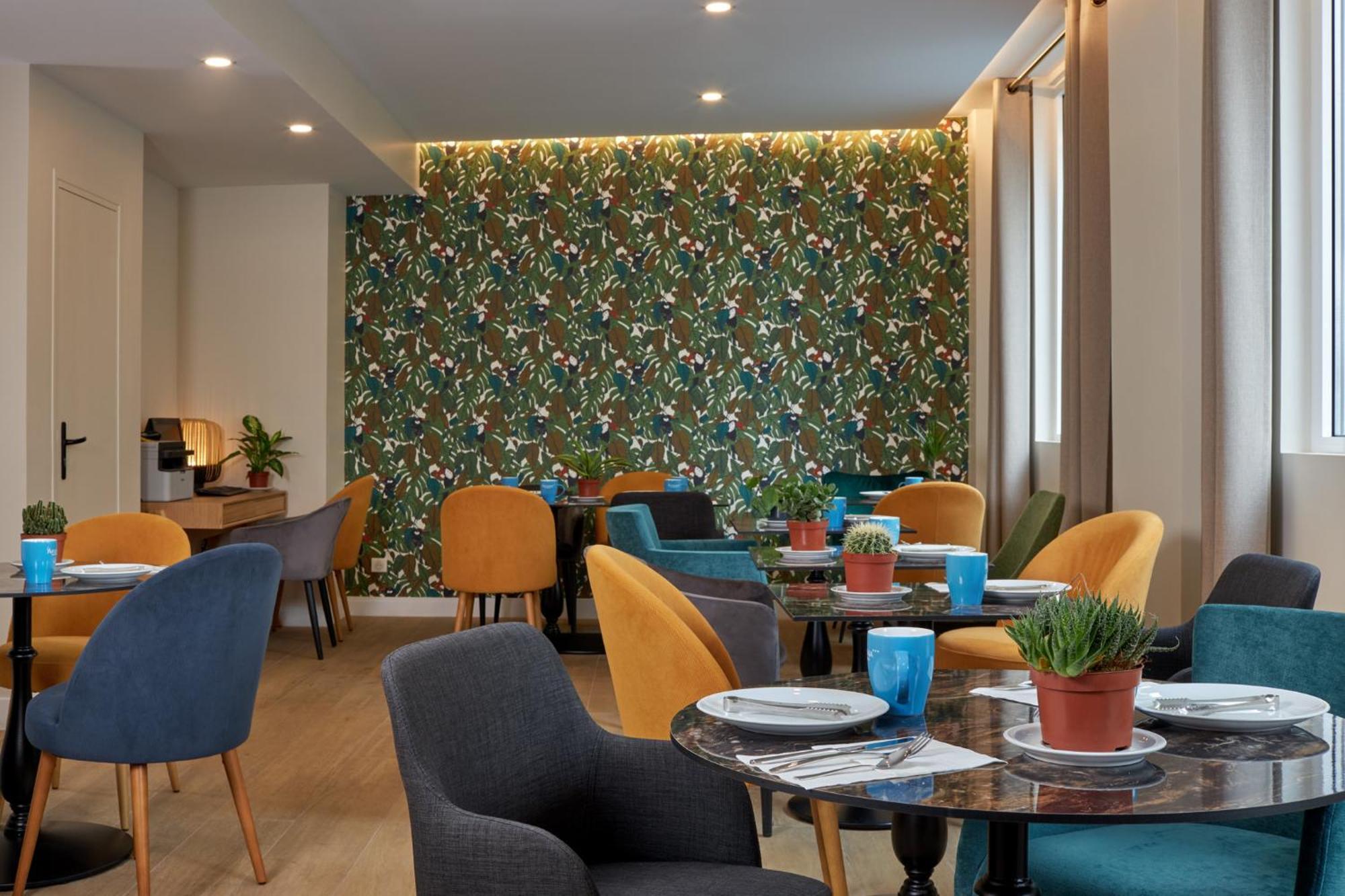 Апарт отель L'Annexe Apolonia Montmartre Париж Экстерьер фото