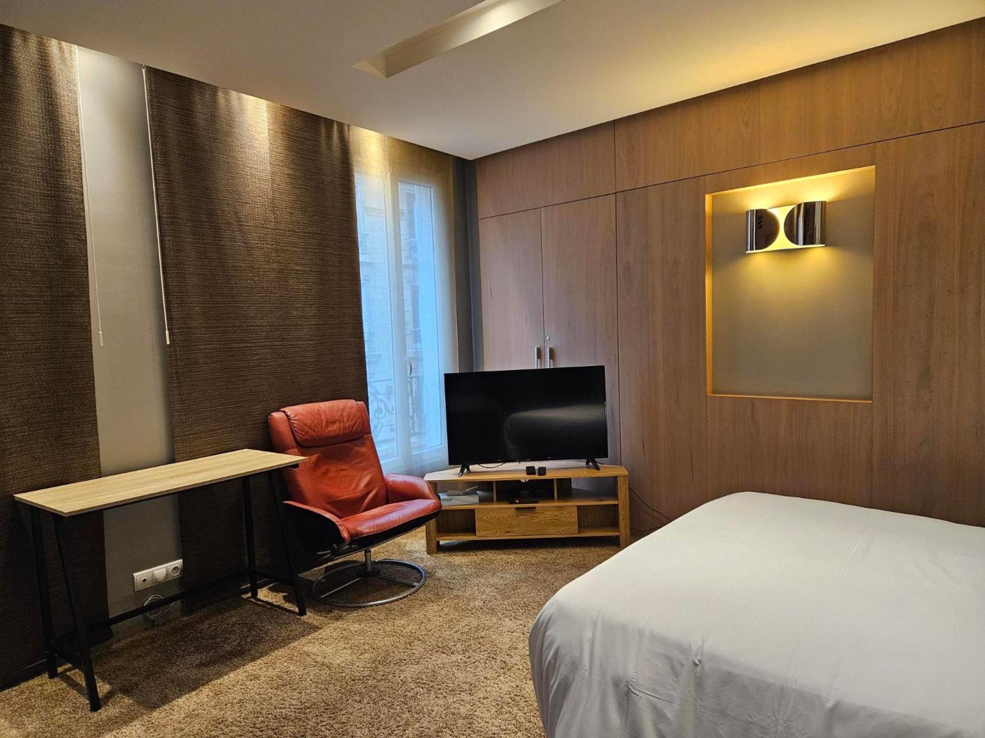 Апарт отель L'Annexe Apolonia Montmartre Париж Экстерьер фото
